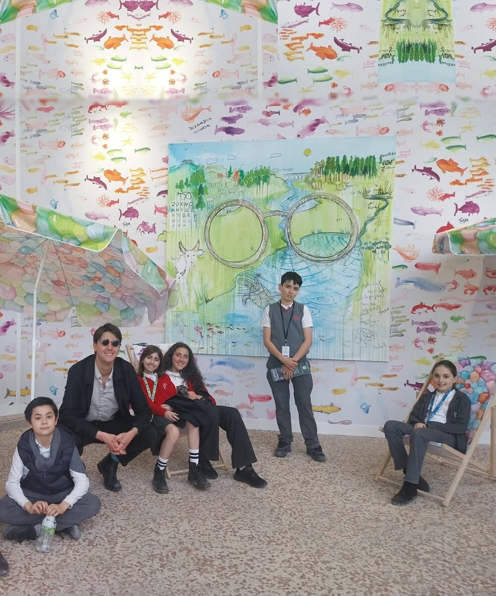 Bilingual Middle School students — Concordia School Paris